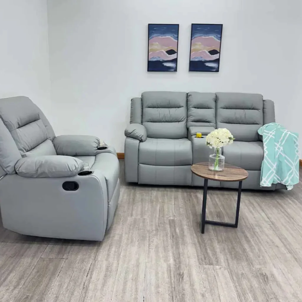 Sofá Doble Reclinable Tokoa Vinilo Antirayaduras SA-4342 Gris - imagen 7